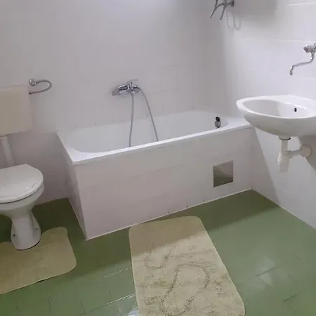 Feriehus Ramsko-Jezero